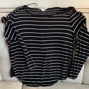 Two by Vince Camuto XL striped long sleeve top